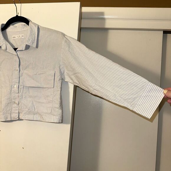 Zara Girls Size 10 Button Down Crop LS Blouse Shirt Blue White Stripes EUC - Picture 3 of 11